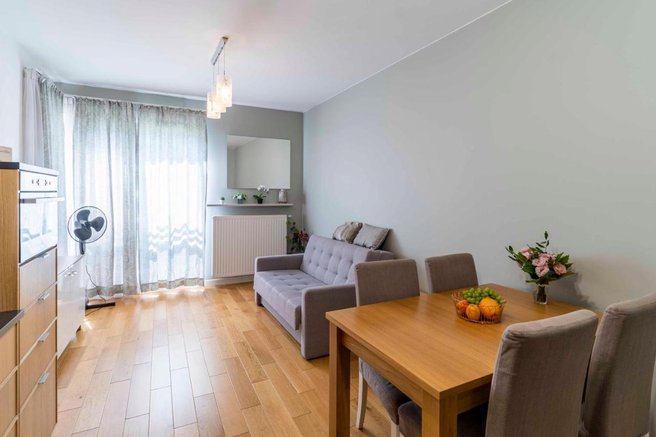 First -- Green Zoliborz Apartment 1 바르샤바 외부 사진